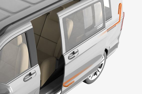 Cadenas portacables en una puerta corredera y un maletero