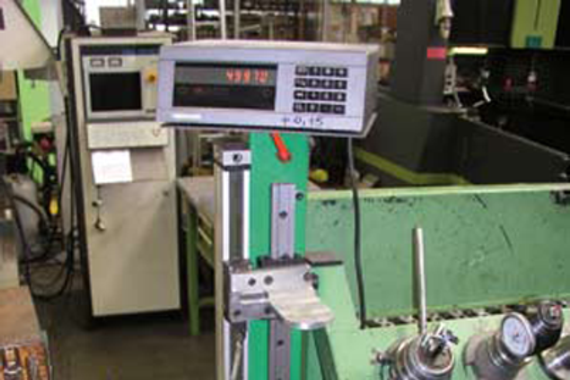 Raíl drylin® T con sistema de medición para herramientas