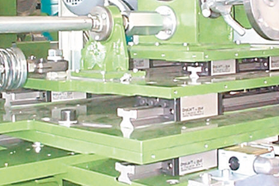 drylin® T en una amoladora