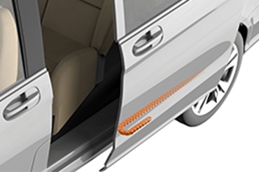 Cadena portacables e-chain® en una puerta corredera